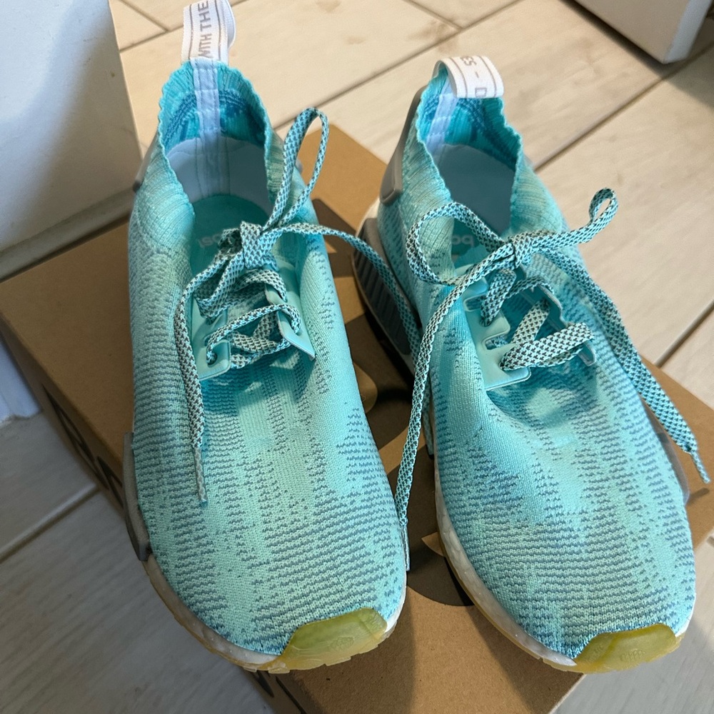 Adidas NMD R1 Energy Aqua